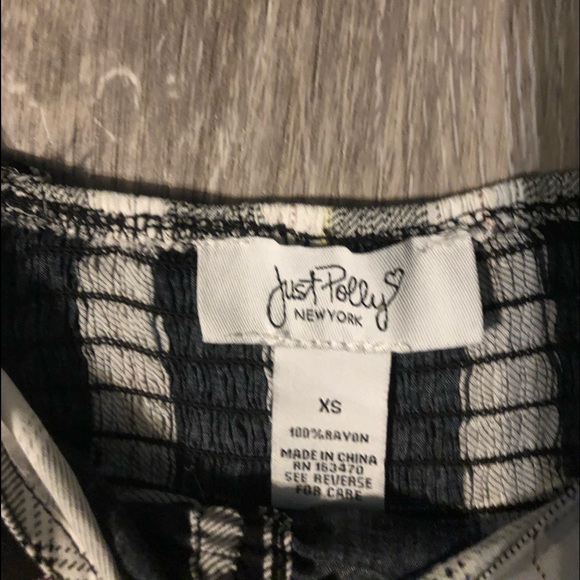 Crop Top! Black and white! Dressy! - Picture 2 of 3